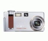 Minolta Dimage F200 4MP Digital Camera w/ 3x Optical Zoom