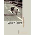 Voller Ernst. Komische Fotos