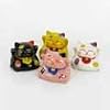 4 FIGURINES MANEKI NEKO JAPONAIS - le chat de la chance et fortune