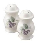 Pfaltzgraff Grapevine Pepper Shaker (Single Piece Only for Replacement)
