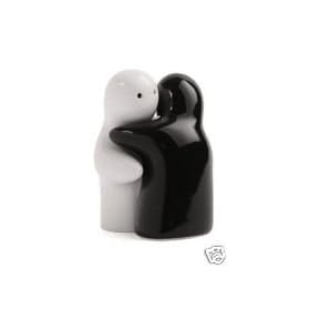 Lovers Salt & Pepper Set BLACK & WHITE