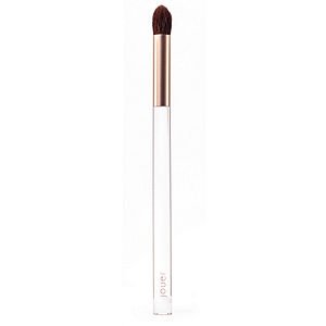 Designed for applying powder shadows on eyelids as a base and creating definition along the lid s natural crease. Eyeshadow Brush no. 3