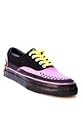 PUBLIC OUTRAGE LOW TOP BLK/PNK SNEAKER