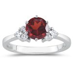 0.18 cts Diamond & 1.25 Cts Garnet Ring in 18K White Gold