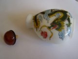 Review   / Chinese Enamel Glass Snuff Bottle : Vigorous Spirit