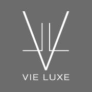 Vie Luxe, New York Deluxe Luxury Scented Candle - Vetiver, Warm Amber and Olibanum oil - All Natural Candle Perfect gift Idea for Men & Women! ★SATISFACTION GUARANTEED!★