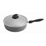 Review T-Fal A1053362 / T-Fal Initiatives Total Non-Stick 4.2 Quart Covered Deep Saute Pan