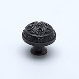 1 1/4'' Dia Oak Leaf Knob - Venetian Bronze