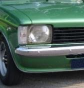 weiße Blinker Opel Kadett C, Limo,