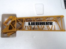 Cover image : LIEBHERR リープヘル 重機 クローラークレーン LR1280