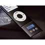 Mini FM Transmitter f�r iPod Nano IV, iPhone 2G/3G/3Gs u.v.a. - Der Winzling bringt die MP3-Musik von iPod & iPhone kabellos ins Autoradio