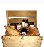 Non-Chef Delight - Grande Antipasto ready to go by Gustiamo Gift Package