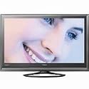 Hitachi UT37X902 - 37" Director's Series LCD flat panel display - 120Hz - widescreen - 1080p (FullHD) - HDTV monitor - crystal black sapphire with chrome trim