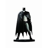 Batman Black & White Statue by David Mazzucchelli 2101OVjqqNL. SL160 Batman Black & White Statue by David Mazzucchelli