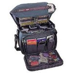 Tamrac 604 Zoom Traveler 4, Shoulder Bag for Small 35mm or Digital SLR Camera Systems, Black.