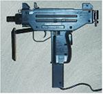 Eigenschaften Thrustmaster  / Play Station - Pistole Uzi Gun