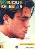 Enrique Iglesias with Poster (Spanish Edition)
