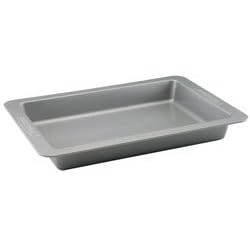 Farberware 52150F Insulated Bakeware 15-1 2-by-10-1 2-Inch Baking Pan by FARBERWARE