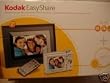 Kodak EasyShare digital picture frame and camera Bundle Sv710+C613 Kodak EasyShare digital picture frame and camera Bundle Sv710+C613