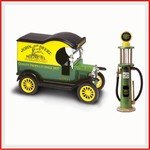 Gearbox John Deere Delivery Truck and Mini Pump Gift Set