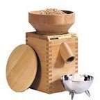 TRIBEST WOLFGANG GRAIN MILL