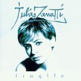 Revue Julie Zénatti  / Fragile