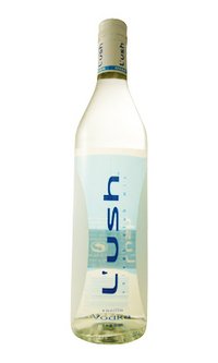 リュッシュヴァニラクリーム ウォッカ 37.5度 700ml