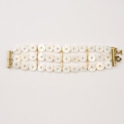 Meg Carter Designs: mother of pearl bracelet. The Meg Carter Designs: mother of pearl bracelet. The
