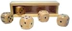 Boite de 5 d�s en bois