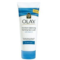 Olay Moisture Balancing Foaming Face Wash with Vitamin E for All Skin Types 7 fl oz (207 ml)