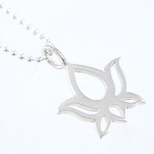 Sterling Silver Tiny Cut Out Design Lotus Flower Pendant