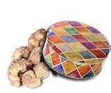 1 and 1/2 lb Bavarian Style Cinnamon Roasted Cashews Tin - Diamonds