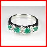 K18WGダイヤ・エメラルドリング　ダイヤ(0.42CT)・エメラルド(0.52CT)　H146　7号 リング エメラルド