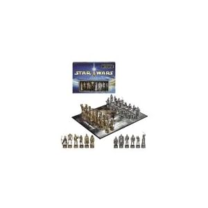 Star Wars Episode II: Attack of the Clones Chess Set by