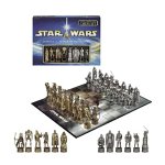 Star Wars Episode II: Attack of the Clones Chess Set