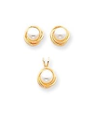 14k Cultured Pearl Set - Pendant w/18" Chain & Post Earrings SE1331