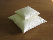 【日本製】オリジナル大型羽根クッション 水鳥フェザー１００％ ７０ｘ７０ｃm