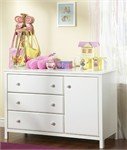 South ShoreThree Drawer Changing Table Pure White - 3250333