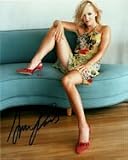 Faris, Anna - Signed 8x10