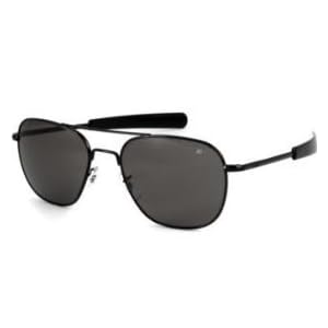 10700 GENUINE GOVERNMENT AIR FORCE PILOTS SUNGLASSES BY AMERICAN OPTICS 52 MM BLACK WIUTH GREY LENSES