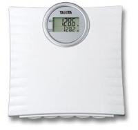 Kitchen: Tanita 1 1/2' Digital Scale