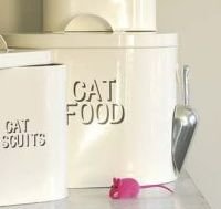 Cream Enamel Metal Dry Cat Food Storage with Scoop