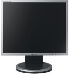 Childrens Toyshop  Computer : Samsung SyncMaster 940BF 19" LCD Monitor,  2ms response time, 700:1 contrast ratio, DVI/Analogue