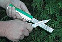 DMT CFWE  Double Sided Diafold Ceramic Extra-Fine Diamond Sharpener