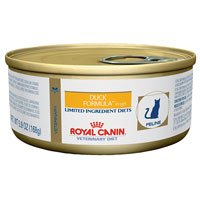Royal Canin Veterinary Diet Feline Hypoallergenic Potato & Duck (PD) Formula Canned Cat Food 24/5.9 oz case