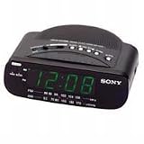 24 HOUR SURVEILLENCE HIDDEN CAMERA RADIO ALARM CLOCK