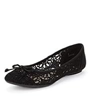 Bow Crochet Lace Ballerina Pumps