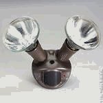 COOPER/REGENT BRONZE MOTION ACTIVATED