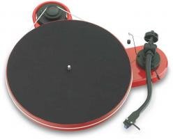 Pro-Ject RPM 1.3 Genie SuperPack (Ortofon 2M Blue) + RCA-CC 123cm - hochglanz rot