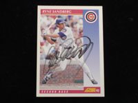 Signed Sandberg, Ryne (Chicago Cubs) 1992 SCORE Baseball Card